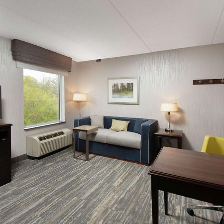 Hampton Inn & Suites By Hilton Barrie Esterno foto