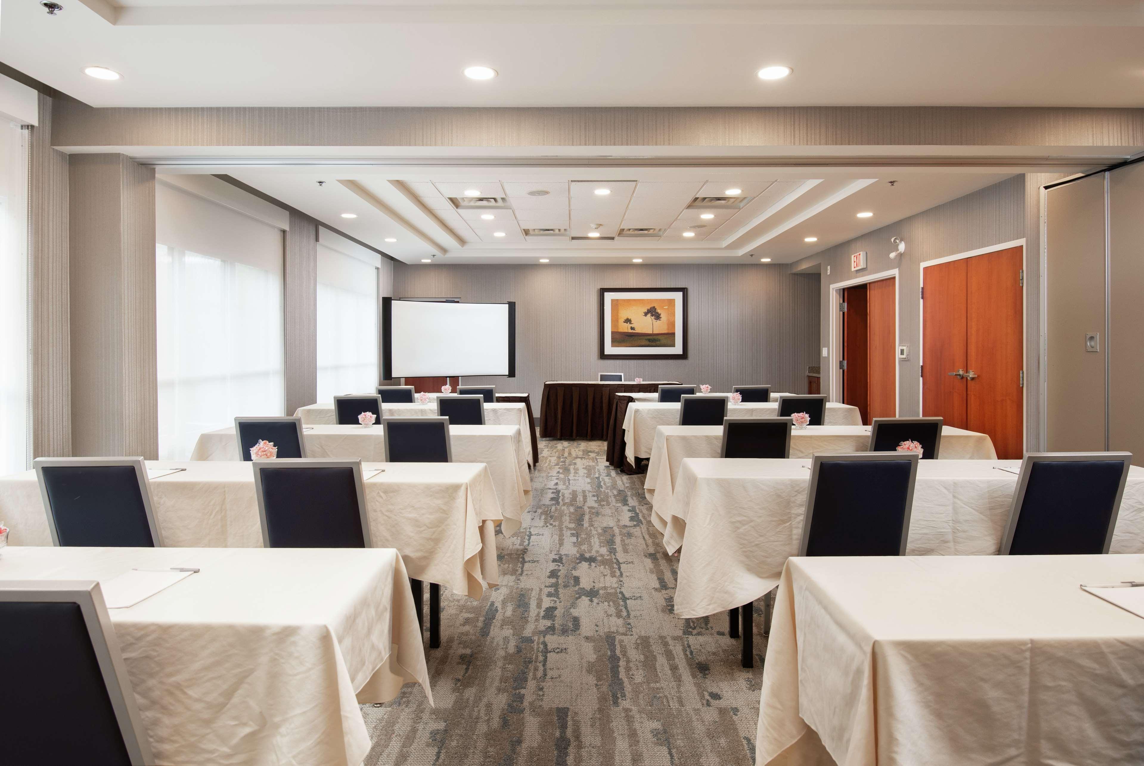 Hampton Inn & Suites By Hilton Barrie Esterno foto