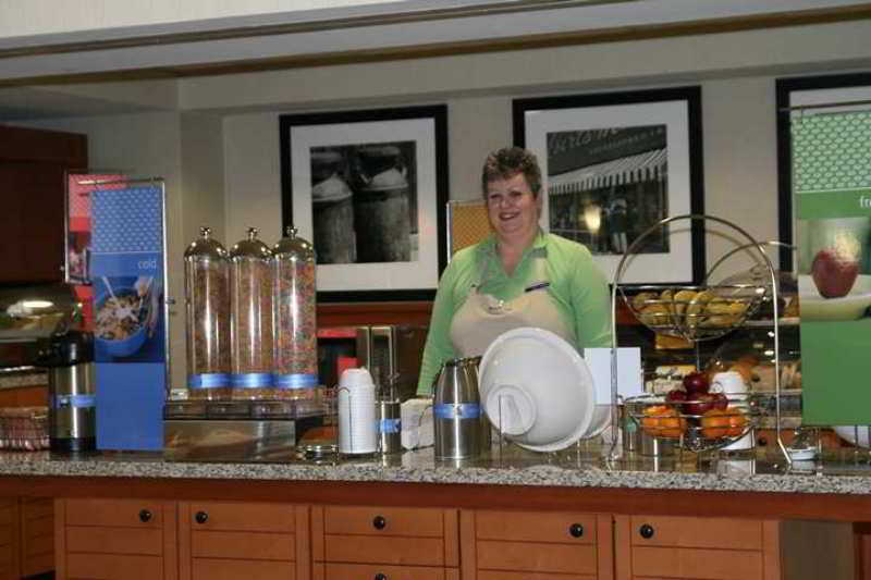 Hampton Inn & Suites By Hilton Barrie Ristorante foto