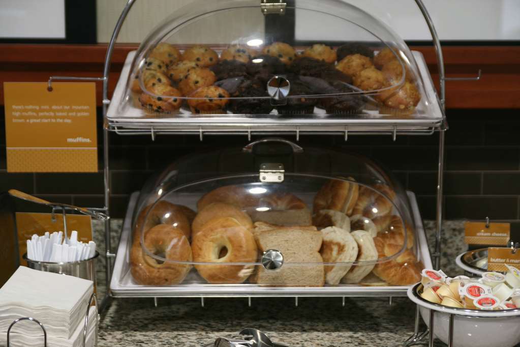 Hampton Inn & Suites By Hilton Barrie Ristorante foto